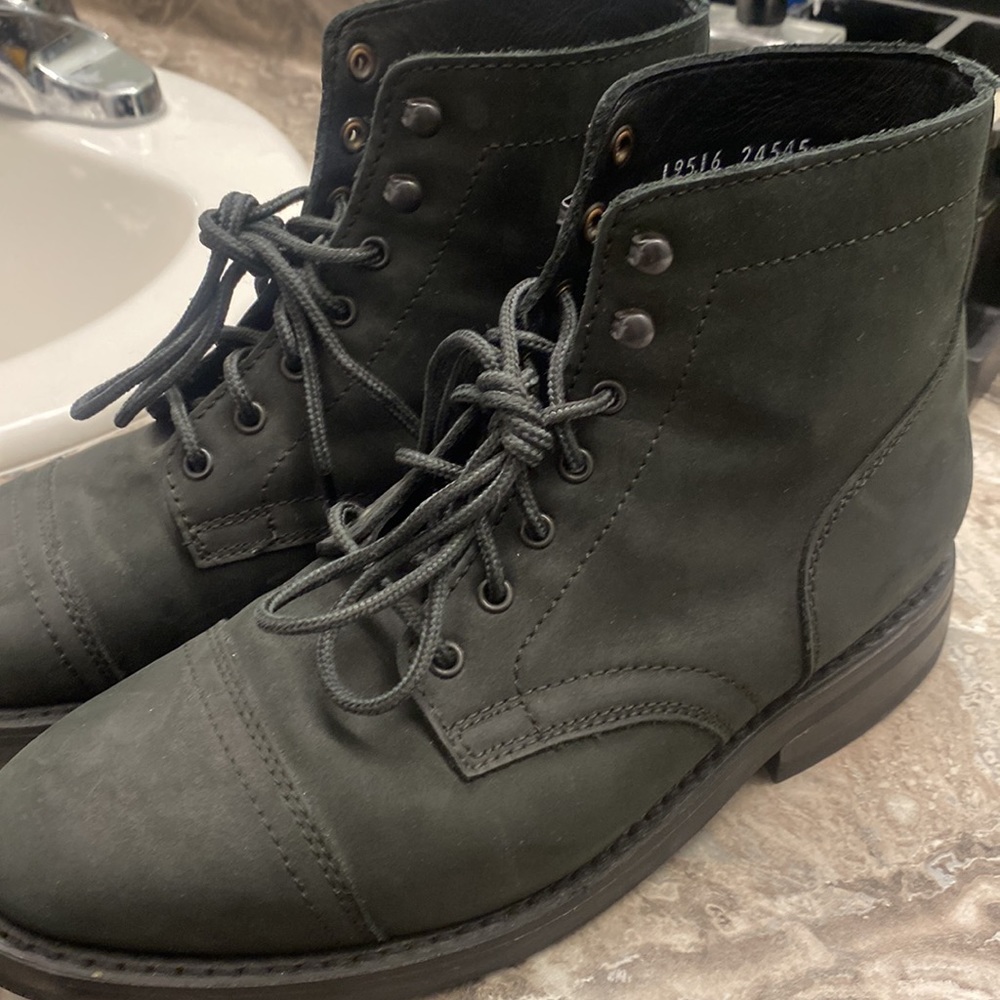 Thursday Boots - Matte Black Captain Size 8